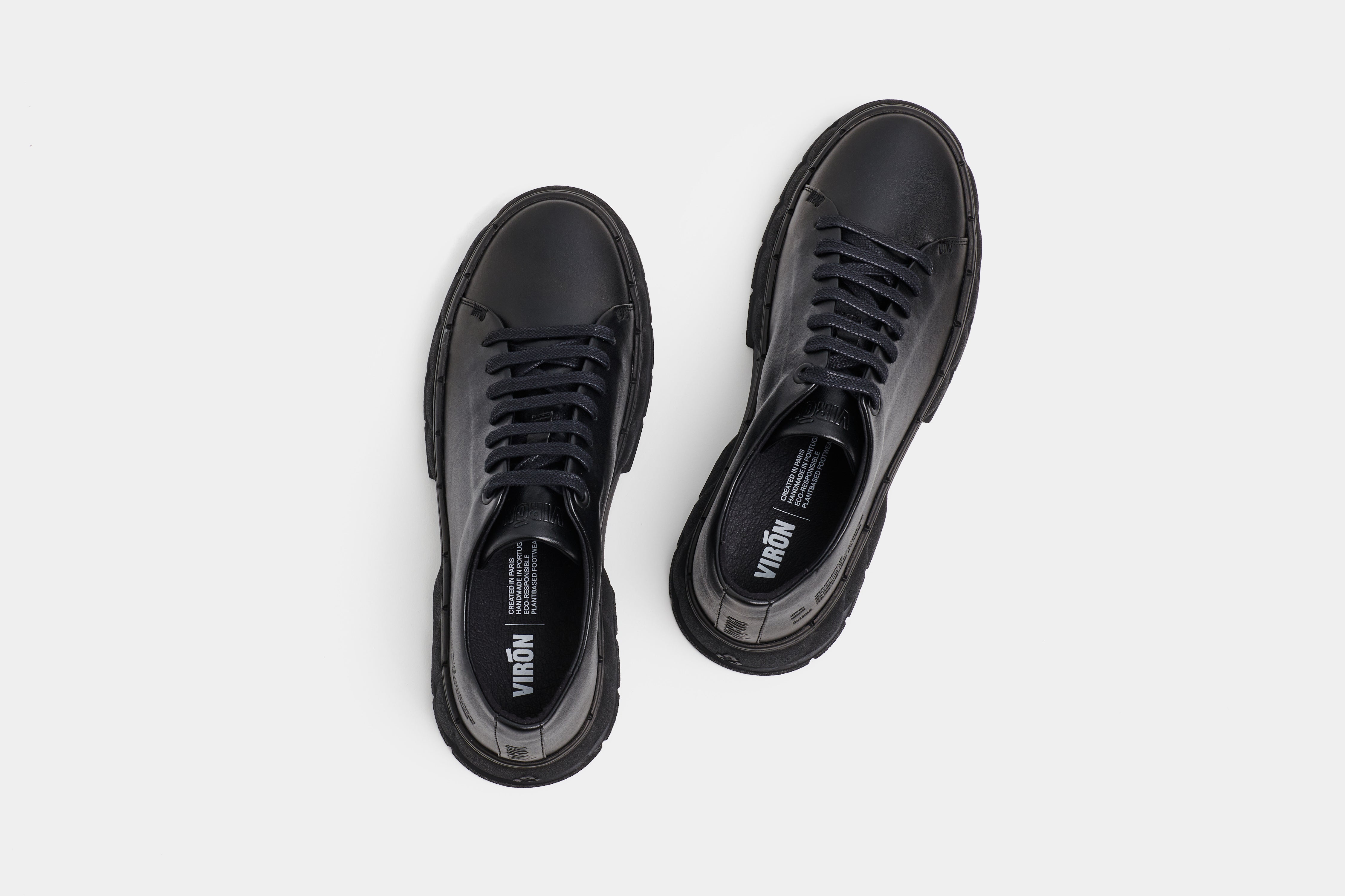 2005 Vegan simple low-top sneaker out of Appleskin in black apple shown from the top