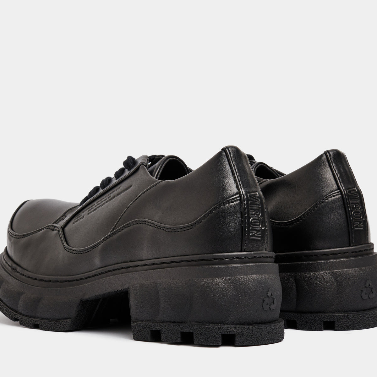 Monarch Virón x collina Strada Vegan derby made from apple leather in black apple shown from the back